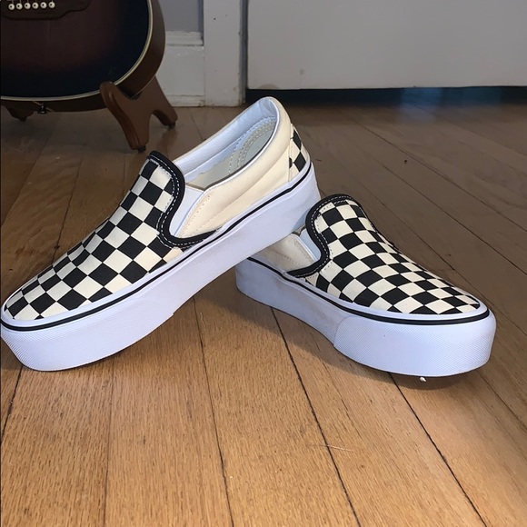vans slip on platform checkerboard